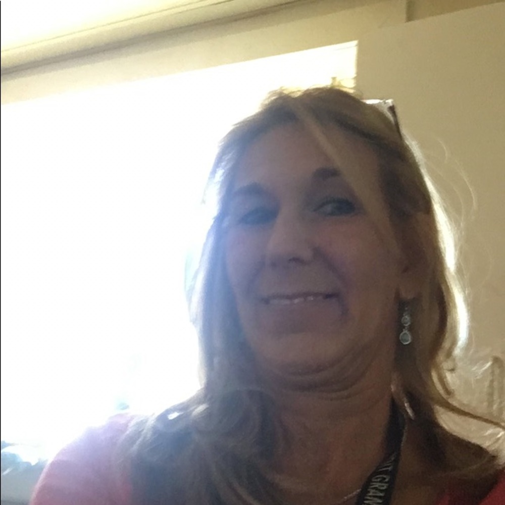 Meet your Posher, Luann